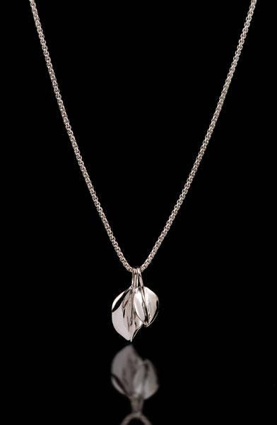 Leaves Twin leaves pendant